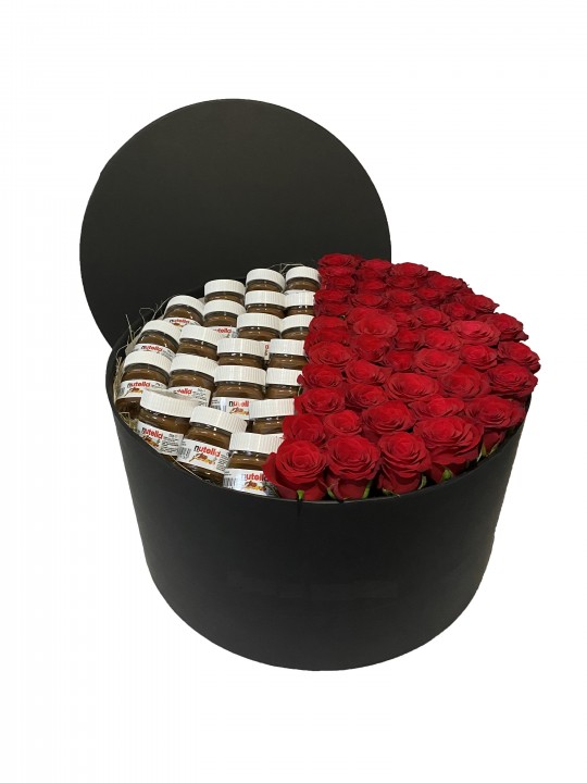 XXL Silindir Kutuda Kırmızı Güller ve Kişiye Özel Nutellalar