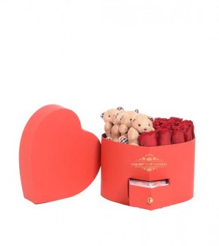 Kırmızı Kalp Kutuda Kırmızı Güller Peluş Ayıcıklar Ve Makaronlar-Kalp Kutuda Çiçek