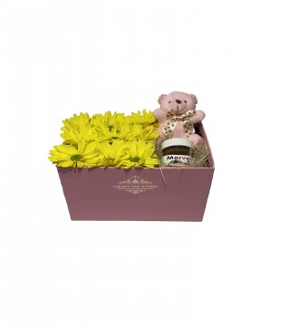 Pembe Kutuda Sarı Papatya Peluş Ayı ve Kişiye Özel Nutella-Kutuda Çiçek