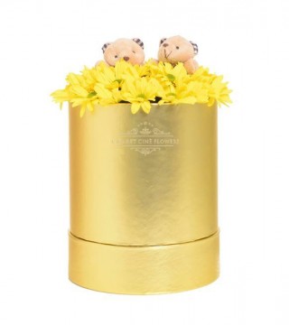 Büyük Boy Gold Silindir Kutuda Sarı Papatyalar Ve Peluş Ayıcıklar-Büyük Silindir Kutuda Çiçek